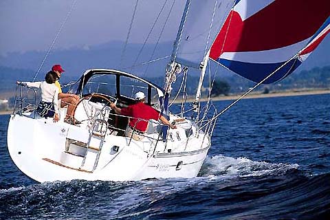118_4_1285176860_jeanneau_342_stern